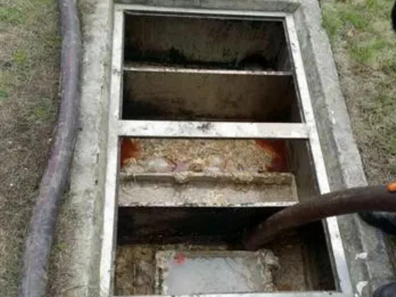 龙陵隔油池清理