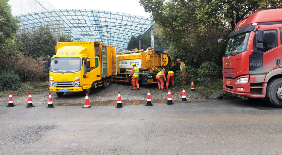 龙陵成区雨污水管网“四位一体”检测疏通项目